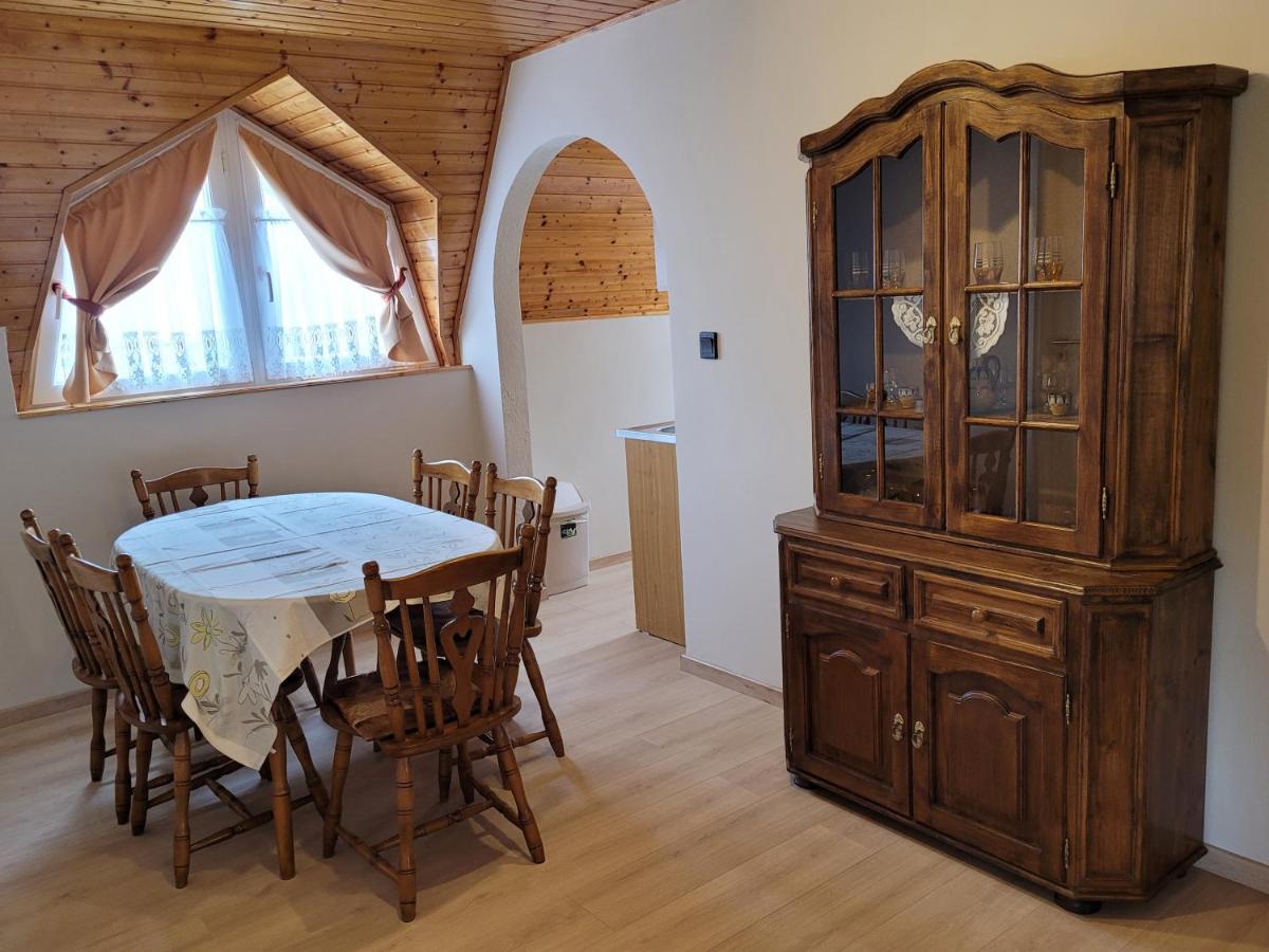 Henrietta Apartmanhaz
